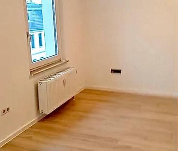 Helle 1 Zimmer Wohnung in Krefeld Uerdingen zu vermieten - Photo 1