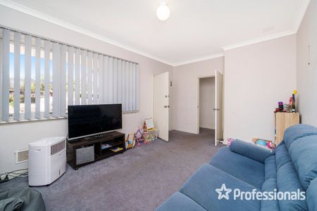 3 x 1 in Great location! - Photo 4