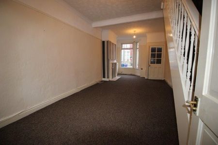 2 Bed Terraced House, Waltham Road, L6 - Photo 2