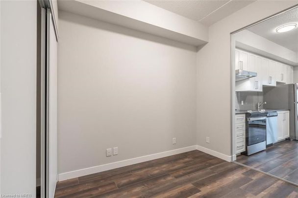 For Lease - 15 Queen Street Unit# 805, Hamilton, Ontario - Photo 1