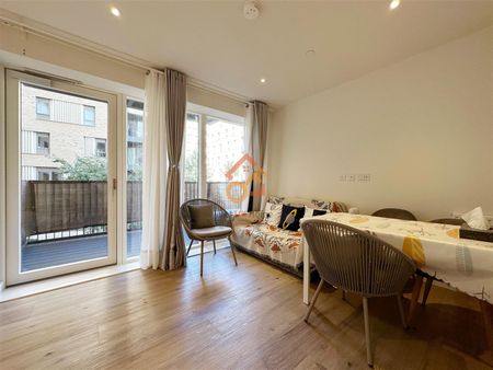 Braeburn Mansions, 5 Mary Neuner Road, London N8 - Photo 2