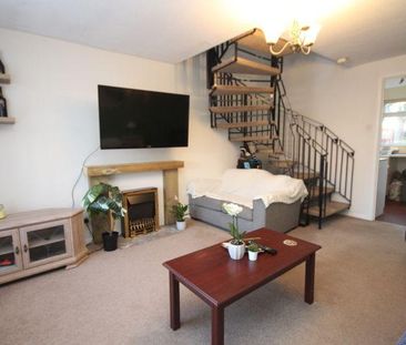 2 bedroom semi-detached house to rent - Photo 1