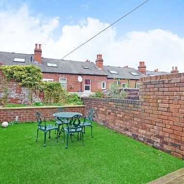 High Standard Four Bedroom House - Photo 1