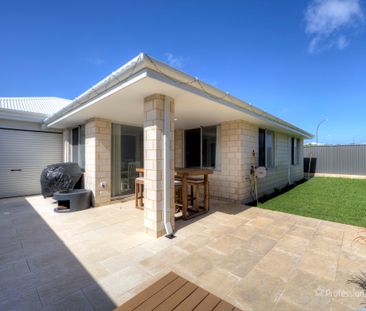 8 Carrai Way, Yanchep WA 6035 - Photo 2