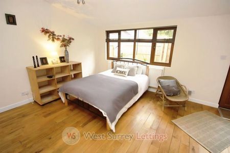 Studio to rent - Photo 3