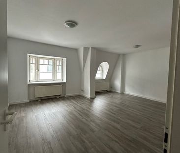 SchÃ¶ne gerÃ¤umige 2 Raum Etagenwohnung in Zwickau Zentrum ab sofor... - Photo 5