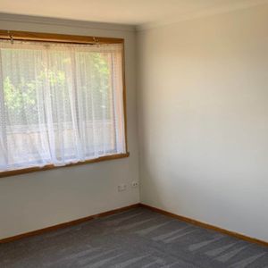 Easy living in the heart of Invermay. - Photo 2