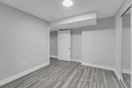 1688 Norris Circle - Photo 2