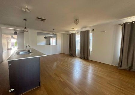 Where Comfort Dances with Style! - Photo 4