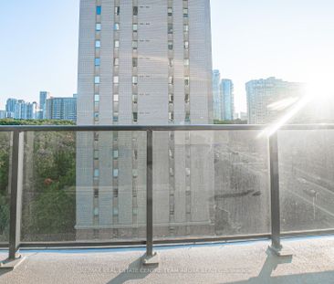 For Lease - 202 Burnhamthorpe Road Unit# 803, Mississauga, Ontario - Photo 5