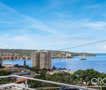 Executive Style Living With Captivating Panoramic Views - Photo 2