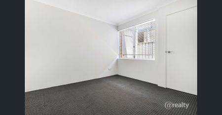 Lovely modern family home! - Photo 5