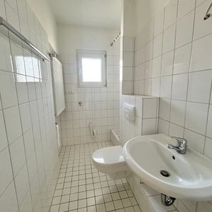 Gemütliche 3 1/2 Zimmerwohnung in ruhiger und trotzdem zentraler Lage - Photo 2