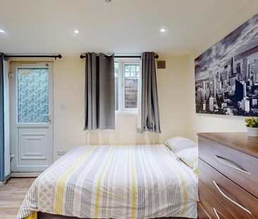Studio to rent - Photo 5