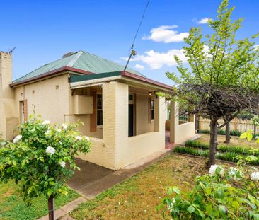Charming 3-Bedroom Home in Prime Location - Photo 4