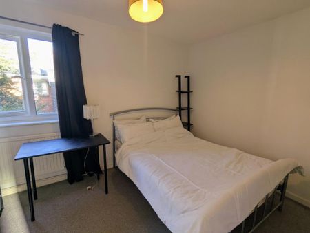 1 bedroom flat to rent - Photo 2