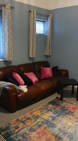 6 bedroom house - Photo 2