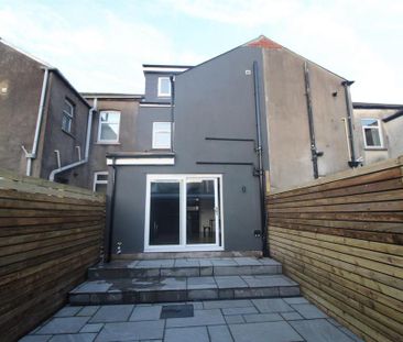 6 bedroom house to rent - Photo 1