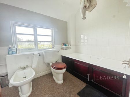 2 bedroom cottage to rent Gardeners Cottage, Chatley, Droitwich, WR9 - Photo 3