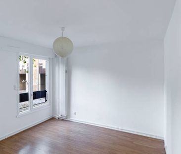 **METZ PONTIFFROY - F4 RENOVE - 2 CHAMBRES - CUISINE EQUIPEE - GARA... - Photo 3