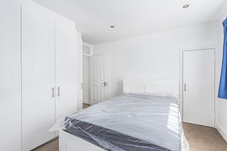 2 bedroom maisonette to rent - Photo 3