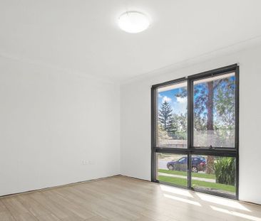 SPACIOUS FOUR BEDROOM FAMILY HOME - Photo 6