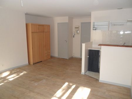 A LOUER - Quartier Marx Dormoy - Studio de 29.65 m² - Photo 4