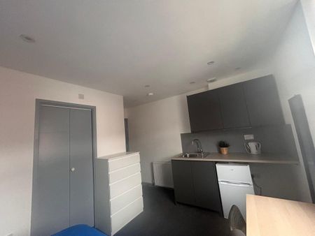 1 bedroom house to rent - Photo 2