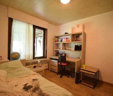 RUIME WONING MET 3 SLAAPKAMERS EN TUIN. - Photo 5