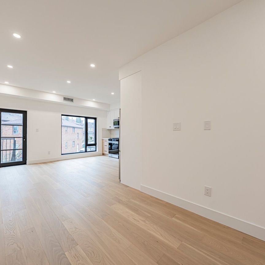 For Lease - 14 Holmesdale Road Unit# 301, Toronto, Ontario - Photo 1