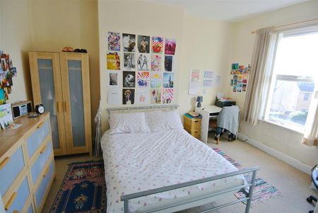 3 bedroom house to rent - Photo 3