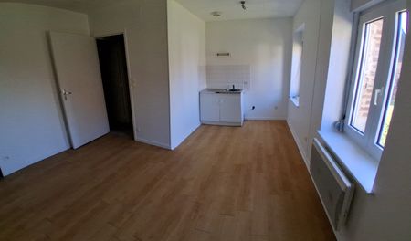 Location Appartement 2 pièces 35m² - Photo 2