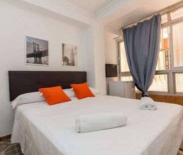 Pasaje Pezuela, Málaga, Andalusia 29010 - Photo 6