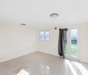 Shaftesbury Avenue, Kenton, Harrow, HA3 - Photo 3