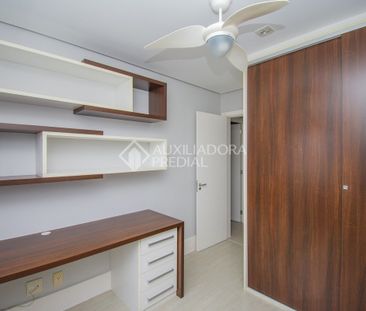 Apartamento com 2 quartos e 68m² para alugar em Jardim do Salso, Po... - Photo 1