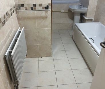 2 Bed Maisonette, Culling Road, SE16 - Photo 3