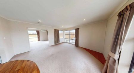 Kelvin Grove - 4 bedrooms - Photo 3