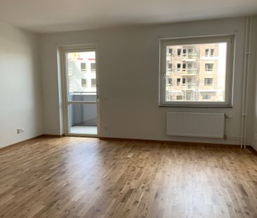 Enköpingsvägen, Järfälla - Photo 1