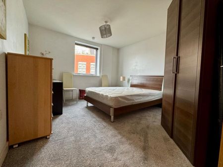 2 bedroom flat to rent - Photo 4