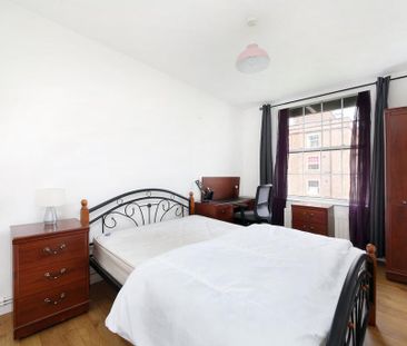 3 bedroom flat to rent - Photo 3
