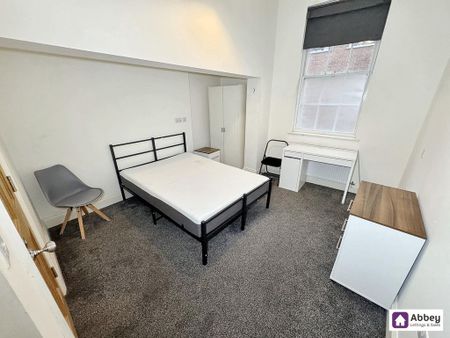 1 bedroom in a house share to rent - Photo 4