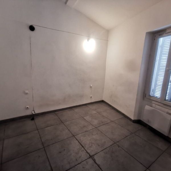 T2 - Photo 1