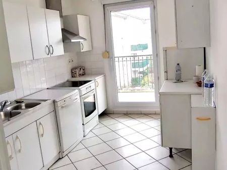 Location Appartement 3 pièces 66 m2 à Décines-Charpieu - Photo 4