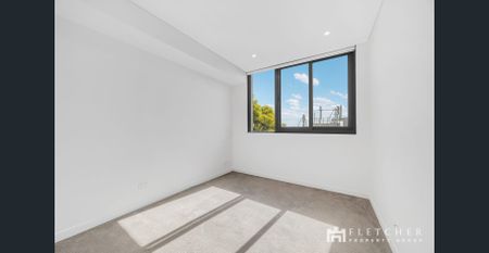 MODERN, SPACIOUS & ULTRA-CONVENIENT LIVING - Photo 3