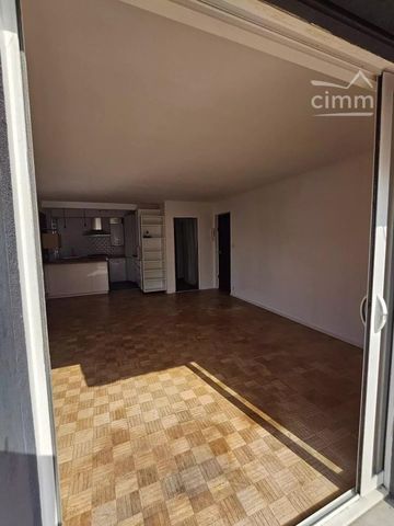 BEL APPARTEMENT AVEC GRANDE TERRASSE ET PARKING | Cimm Immobilier - Photo 2