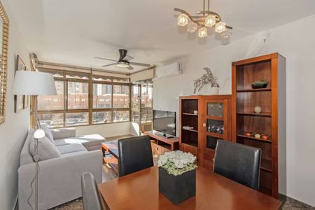 Carrer de Carolina Álvarez, Burjassot, Valencian Community 46100 - Photo 2