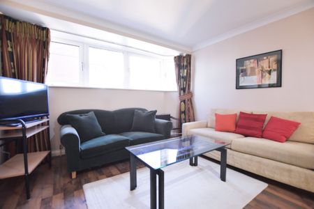 Blazer Court, St. Johns Wood Road, London NW8 - Photo 3