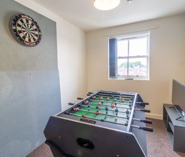 7 Bed Student Accommodation - Photo 6
