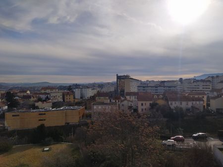 Résidence Le Square des Facs 44 avenue des Paulines, 63000, Clermont-Ferrand - Photo 2