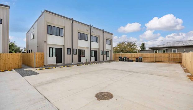 Built To Rent 2+1Bedroom townhouse in Mt Welli... - Photo 1